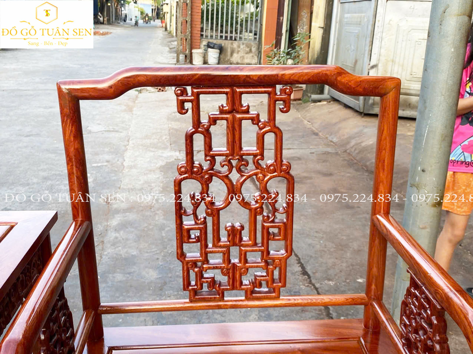 Hình ảnh Bộ ghế vách tàu gỗ hương